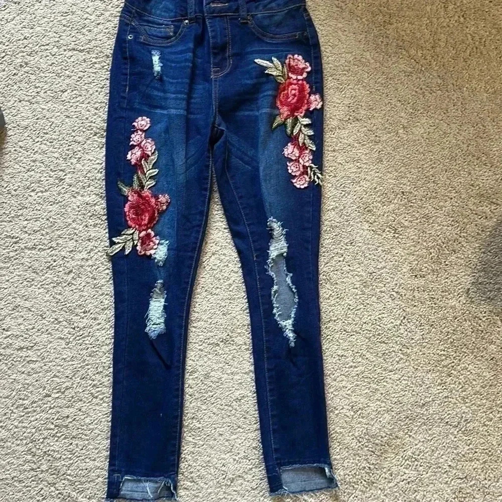 Distressed  floral design Boom Boom jeans size 3